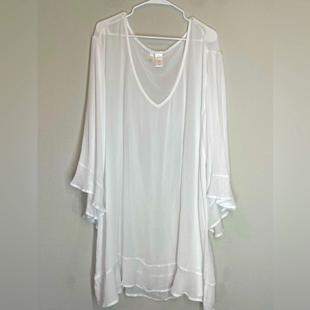 NORDSTROM Anne Cole White Cover Up Flowy Sleeves.100% Rayon Ptp 30”